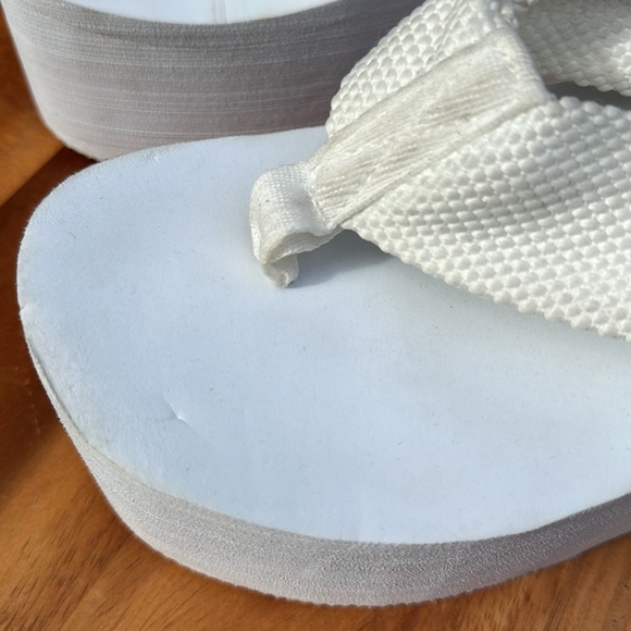 Jeffrey Campbell Wavin Platform Thong Foam White Platform Sandal Size 10 - Picture 7 of 14